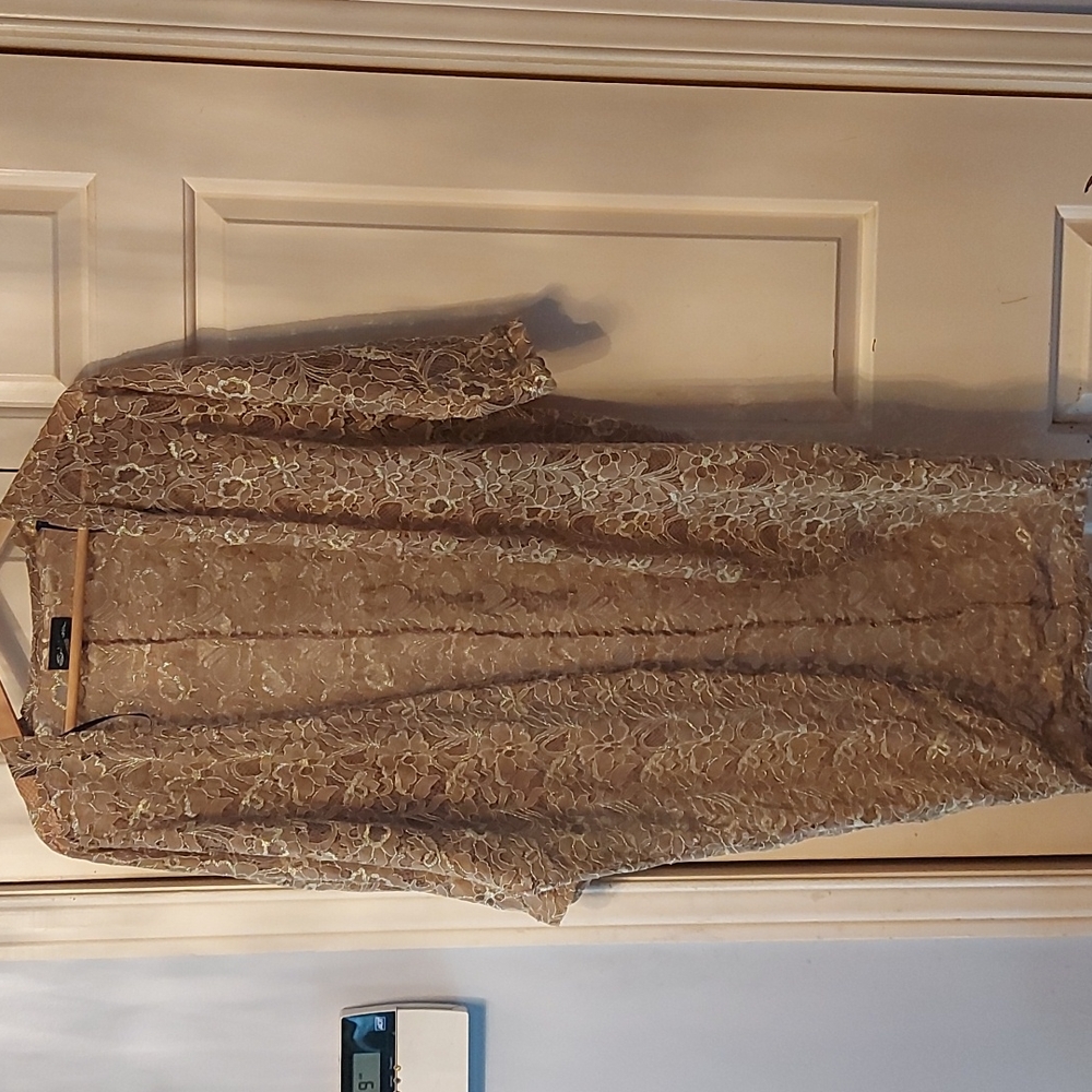 Kimono, lace, size Medium.